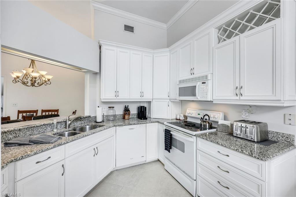 631 Beachwalk Cir F204 Property Photo 6