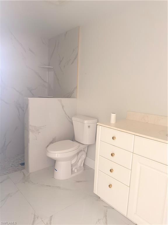 226015809 Property Photo 10