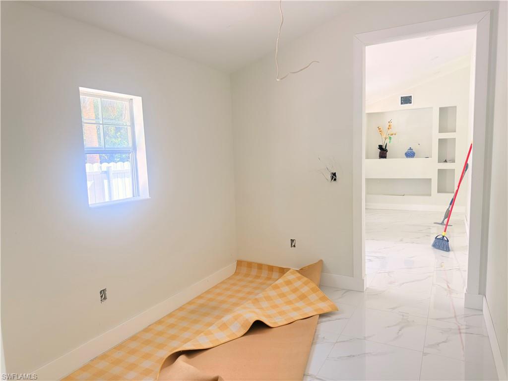 226015809 Property Photo 14