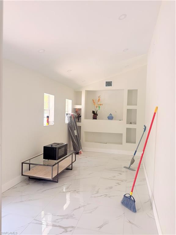 226015809 Property Photo 15