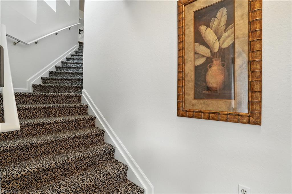 10080 Valiant Ct 202 Property Photo 4