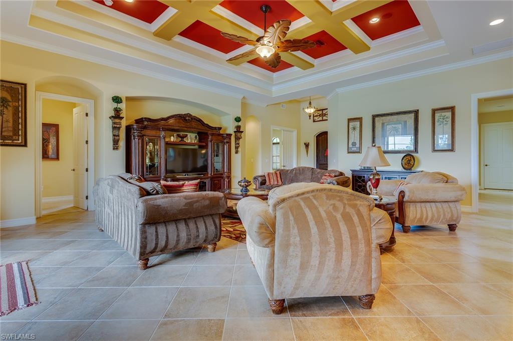 7771 Cottesmore Dr Property Photo 4