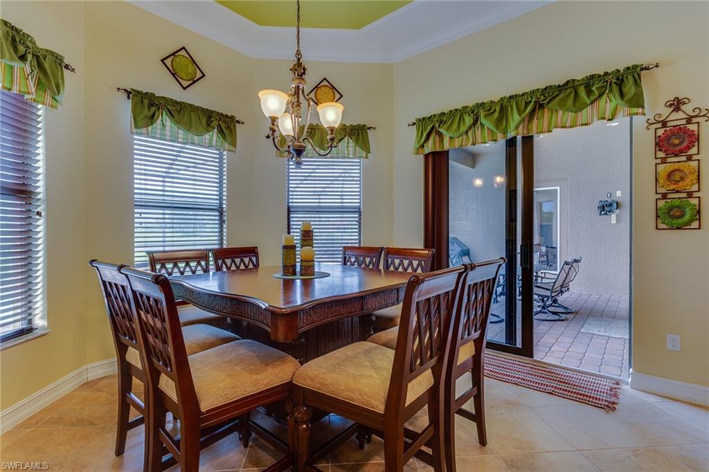 7771 Cottesmore Dr Property Photo 11