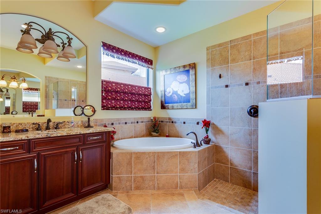 7771 Cottesmore Dr Property Photo 23
