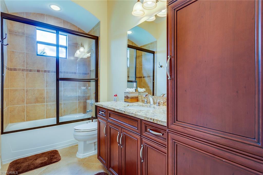 7771 Cottesmore Dr Property Photo 28
