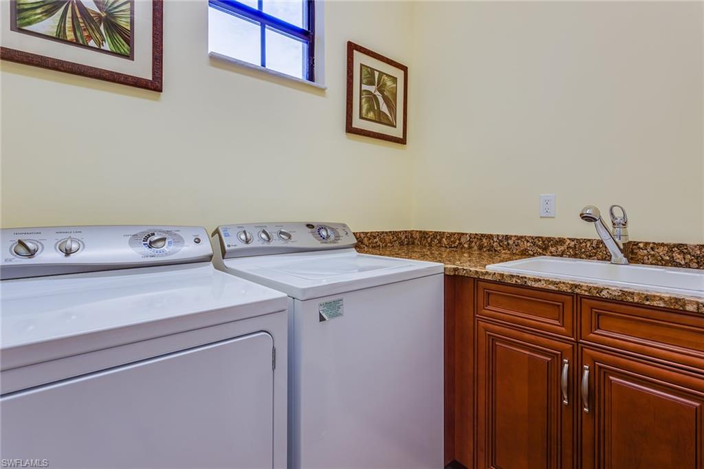 7771 Cottesmore Dr Property Photo 31