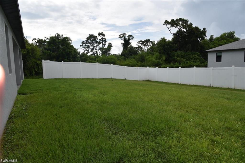 4666 Villa Capri Ln Property Photo 5