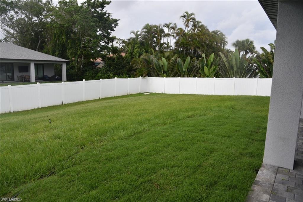 4666 Villa Capri Ln Property Photo 6