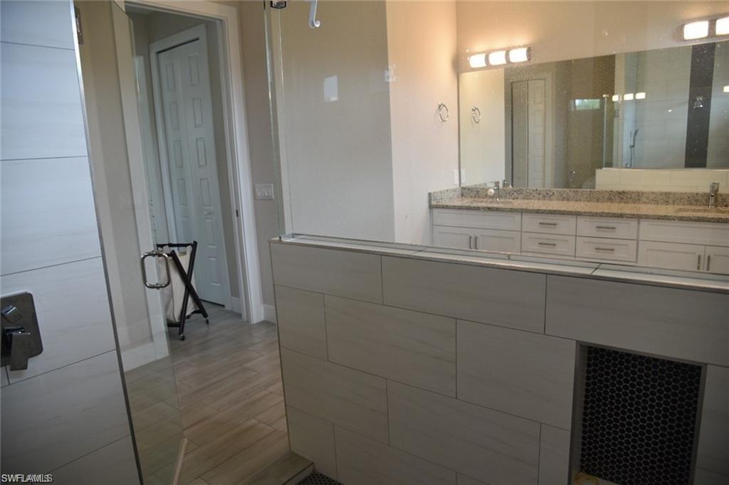 4666 Villa Capri Ln Property Photo 12
