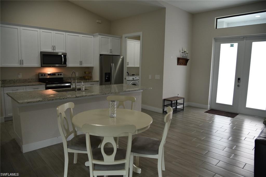 4666 Villa Capri Ln Property Photo 24