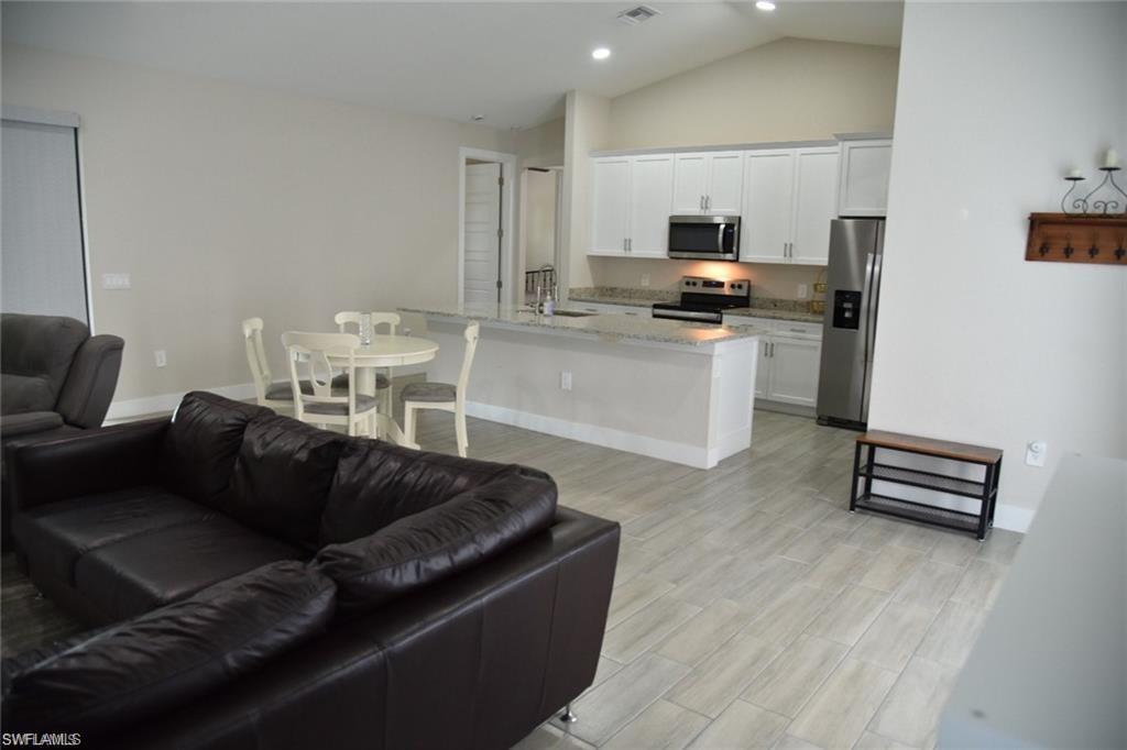 4666 Villa Capri Ln Property Photo 25
