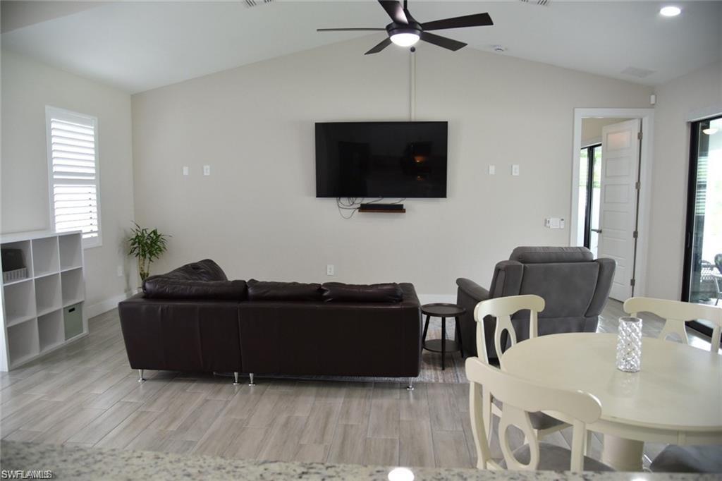 4666 Villa Capri Ln Property Photo 27