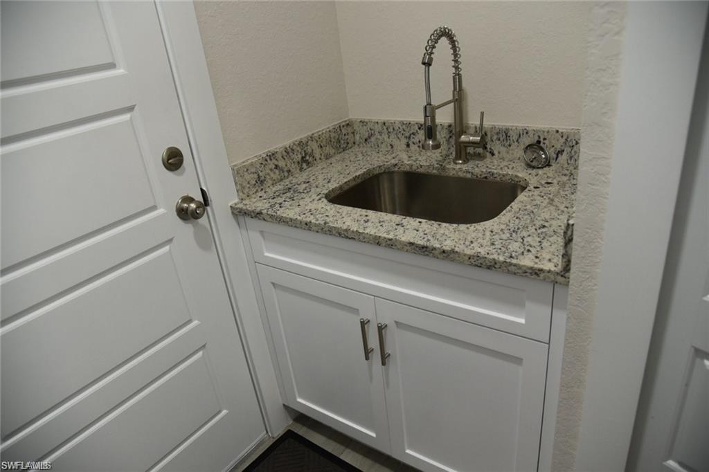 4666 Villa Capri Ln Property Photo 30