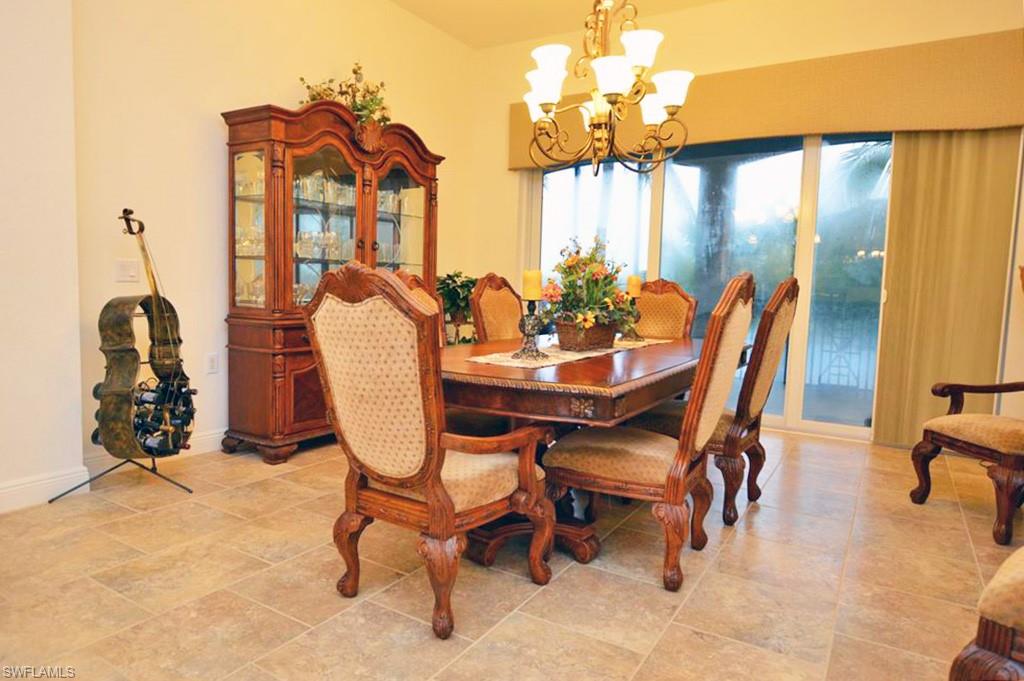 9267 Museo Ct 204 Property Photo 4