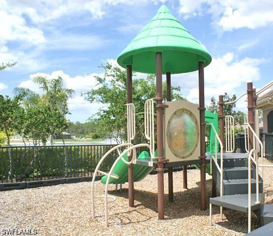 7414 Acorn Way Property Photo 14