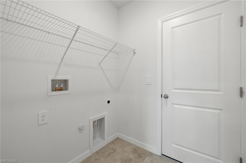858 Rue Labeau Cir Property Photo 12
