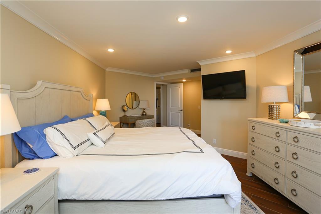 4041 Gulf Shore Blvd N 305 Property Photo 22