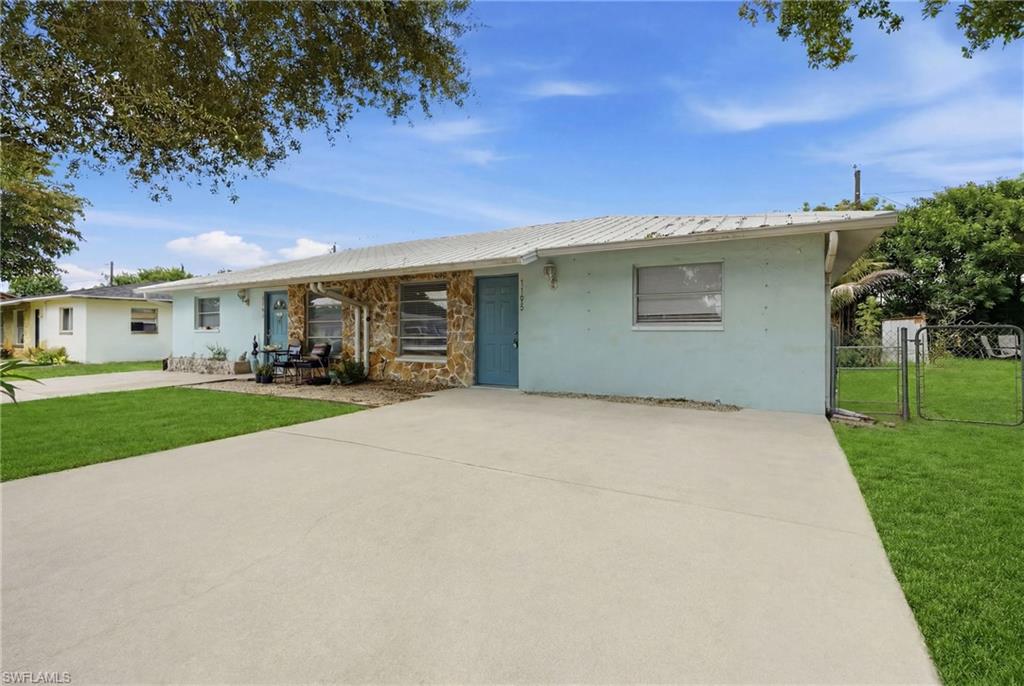 1195 Alhambra Cir Property Photo 14