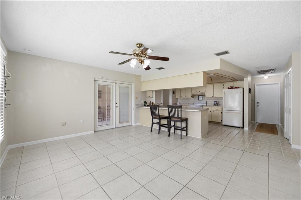 4472 30th Pl Sw Property Photo 4
