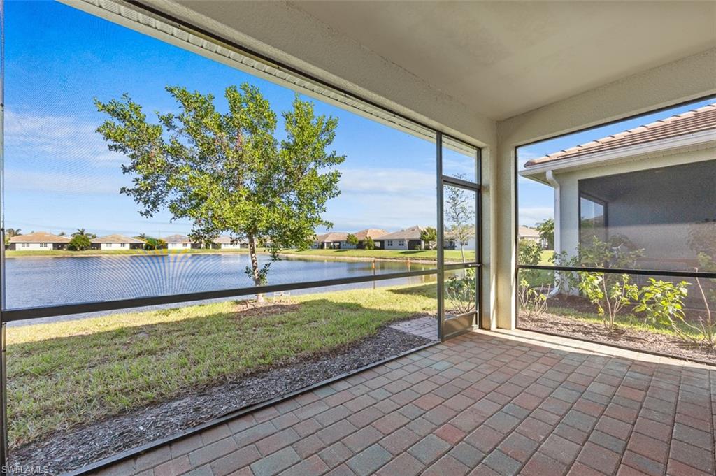 1117 Rolling Brook Ln Property Photo 2
