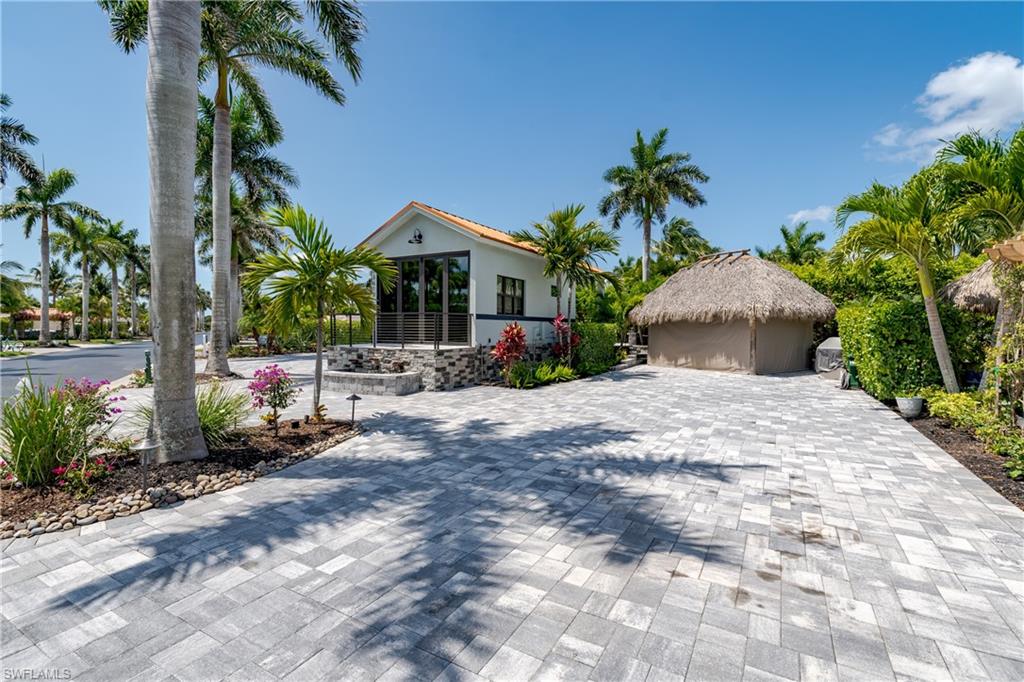 13617 Snapper Ln Property Photo 2