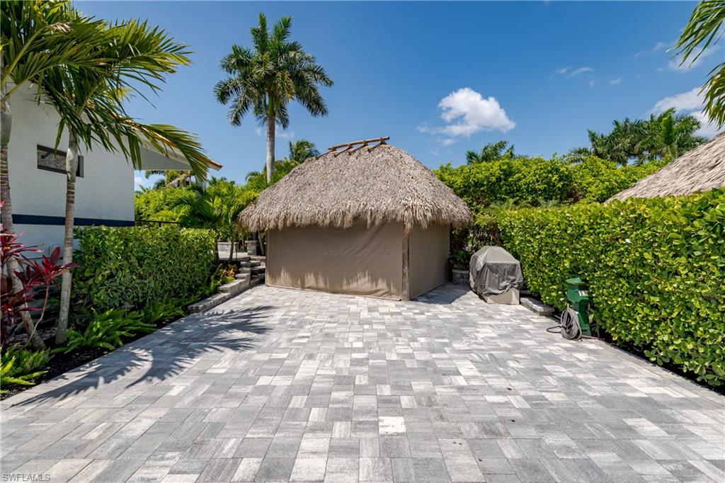 13617 Snapper Ln Property Photo 4
