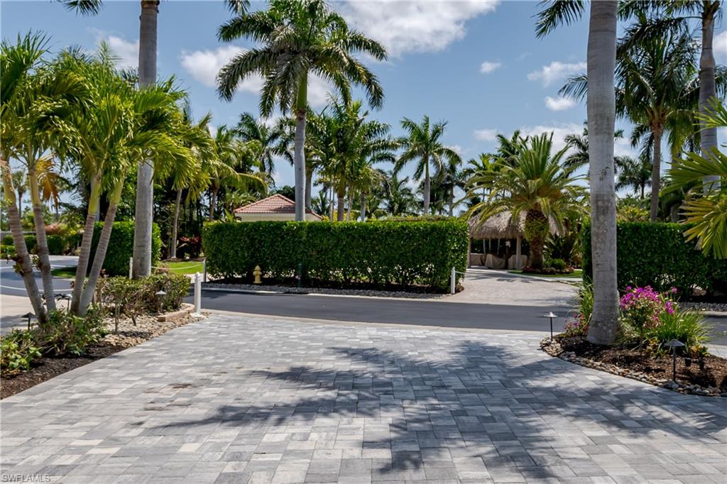 13617 Snapper Ln Property Photo 16
