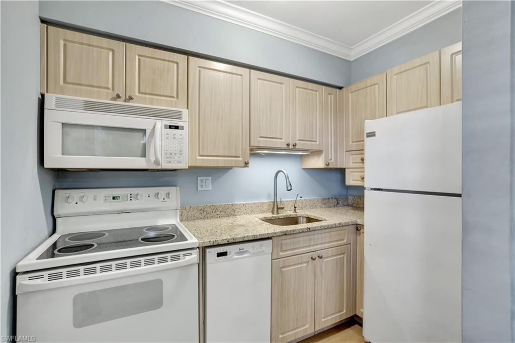 130 Collier Blvd A7 Property Photo 5