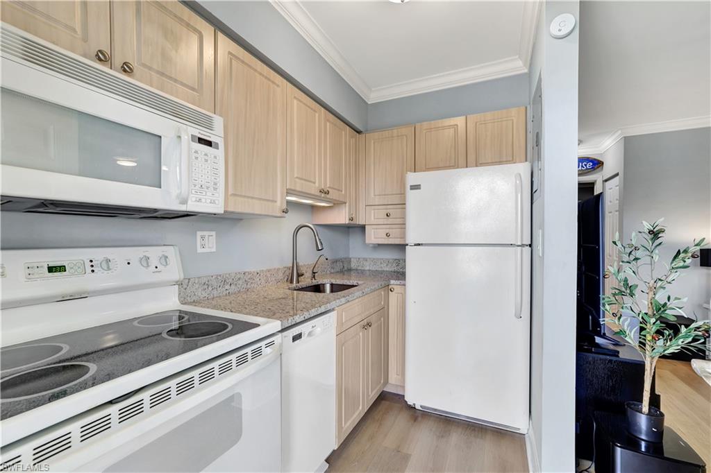 130 Collier Blvd A7 Property Photo 6