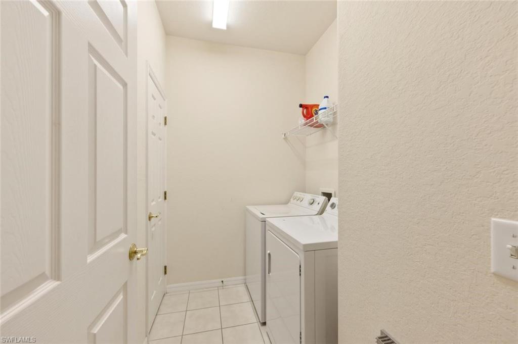 4873 Hampshire Ct 104 Property Photo 20