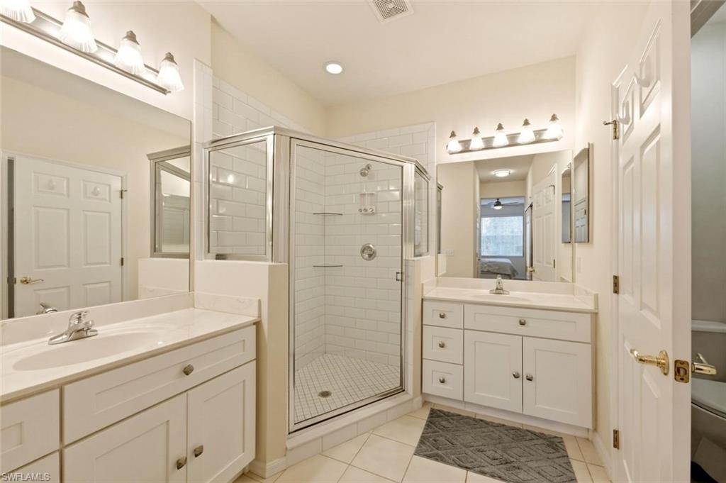 4873 Hampshire Ct 104 Property Photo 21