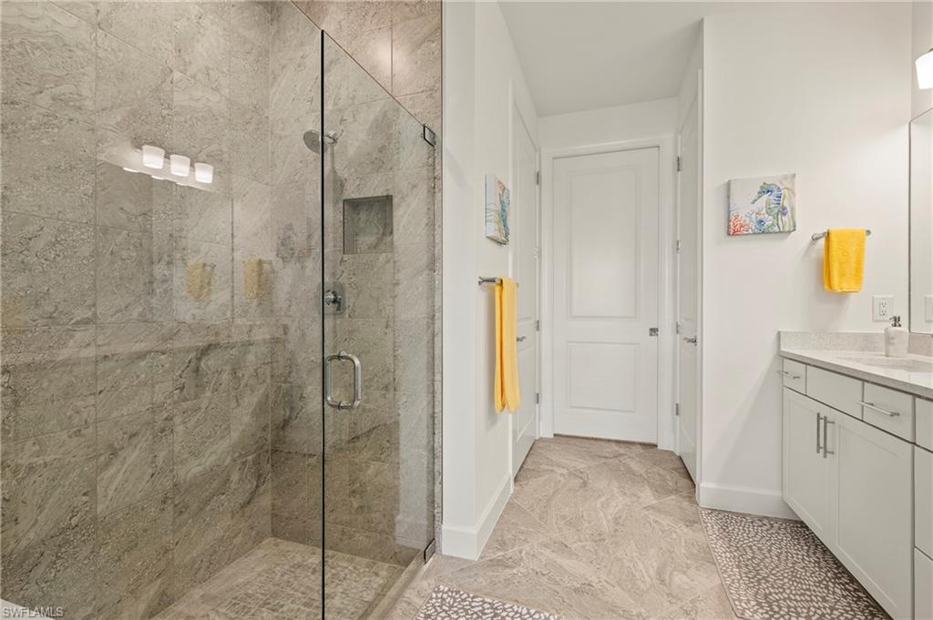 17434 Caravita Ln Property Photo 14