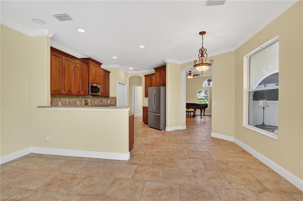 12585 Gemstone Ct Property Photo 14