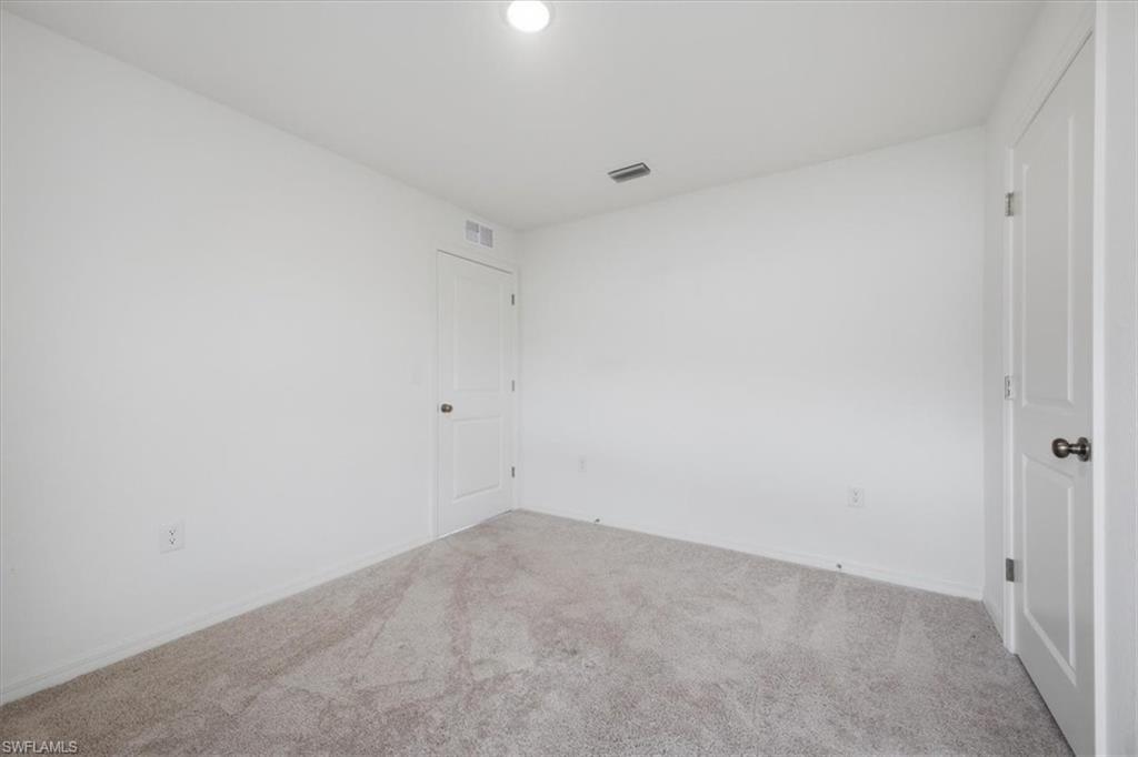 1144 Ebert St E Property Photo 20