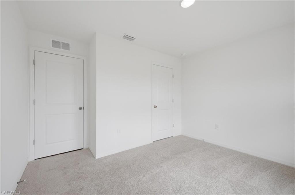 1144 Ebert St E Property Photo 23