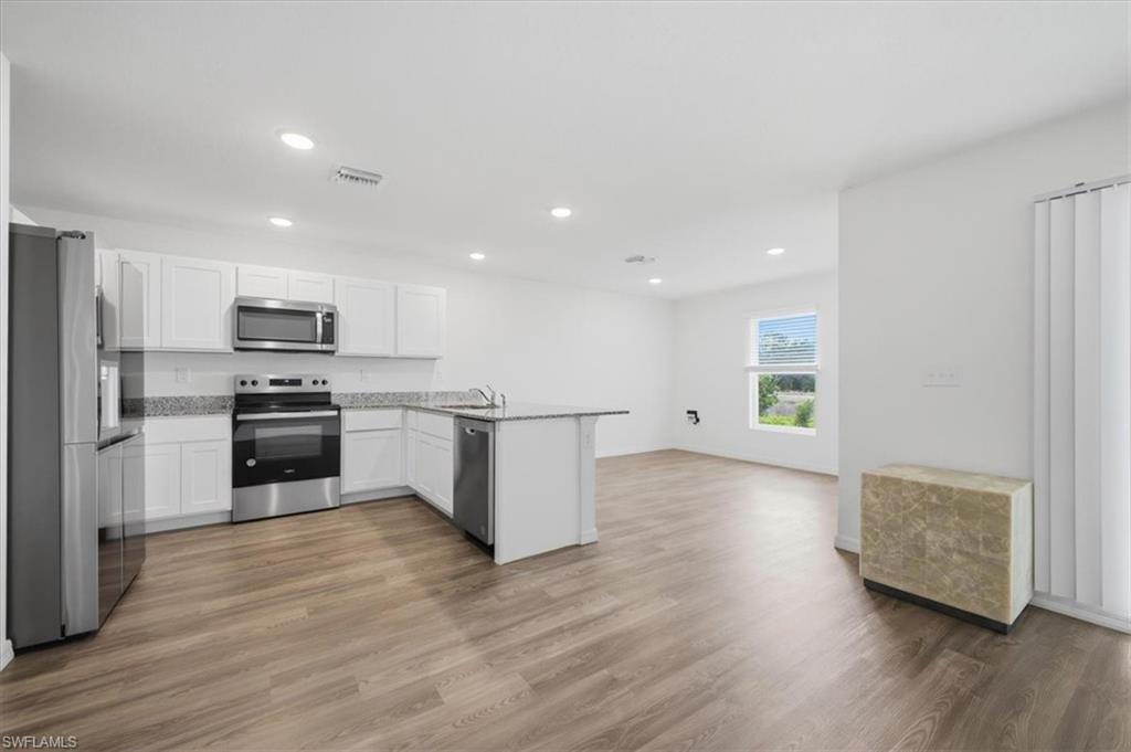 1144 Ebert St E Property Photo 27