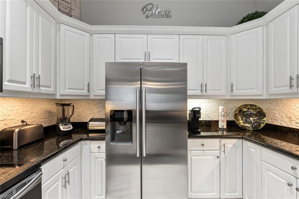 6051 Shallows Way Property Photo 16