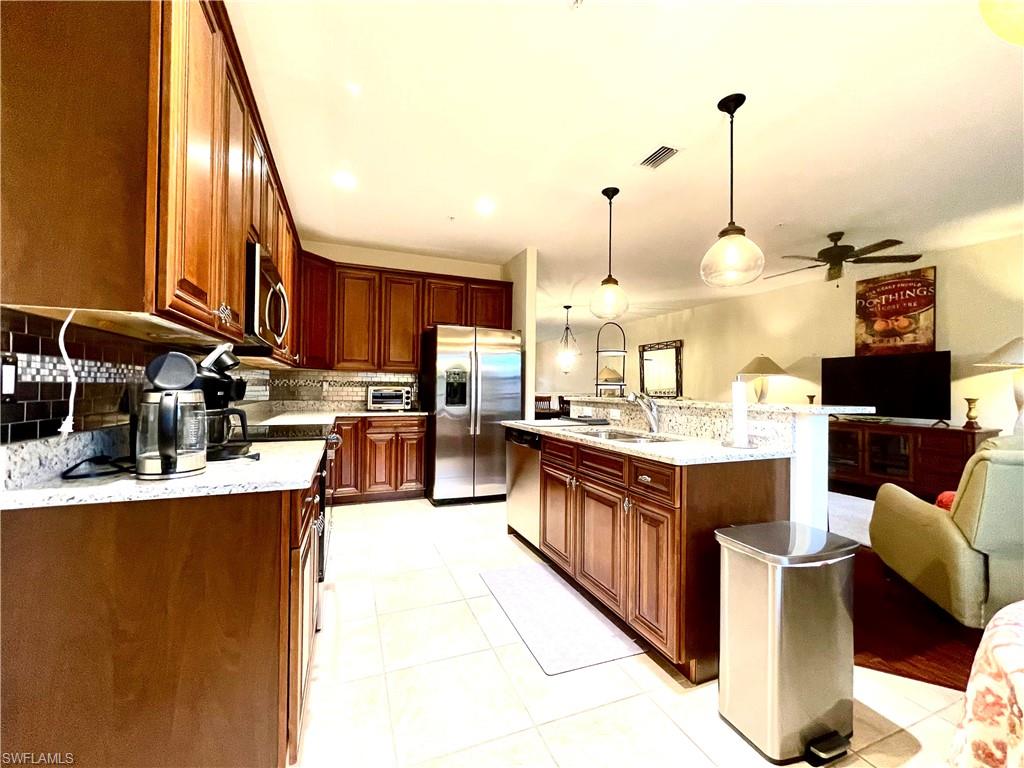 8989 Cambria Cir 1807 Property Photo 22