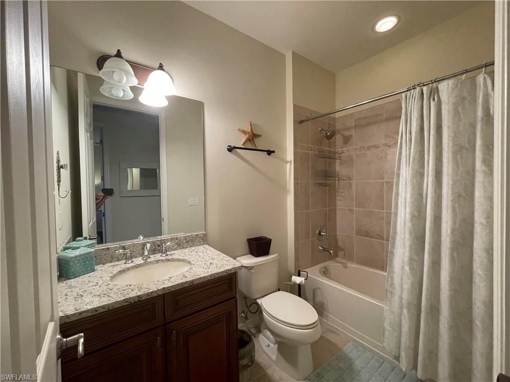 8989 Cambria Cir 1807 Property Photo 32