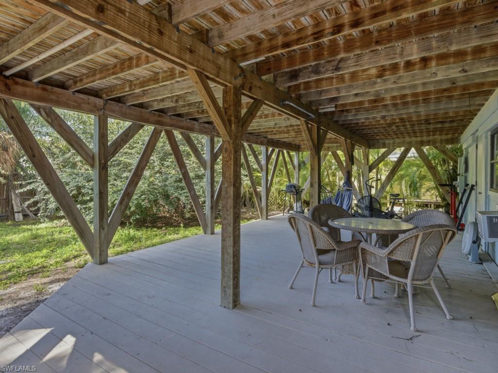 2022 Frederick St Property Photo 8
