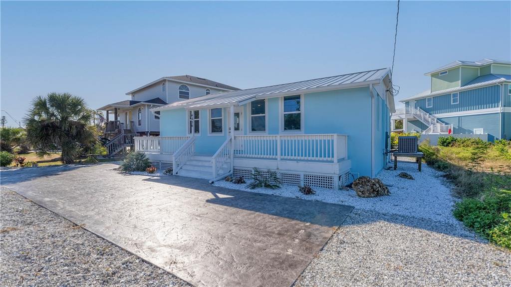 6030 Estero Blvd Property Photo 4