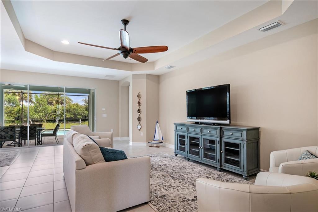 14586 Tropical Dr Property Photo 3