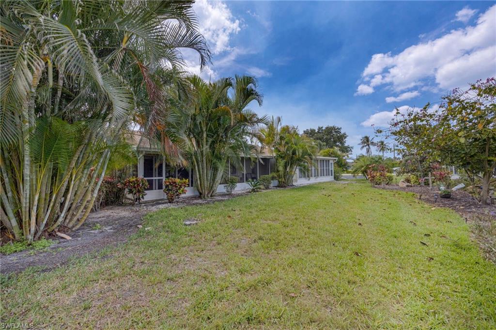 385 Palm Dr 1732 Property Photo 23