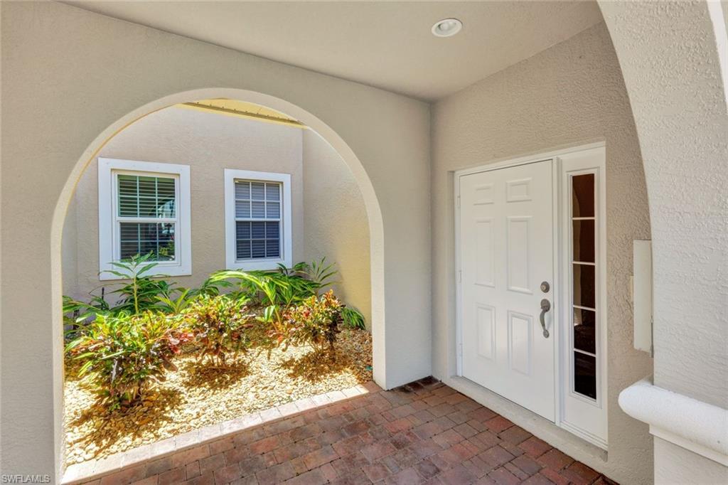 10060 Valiant Ct 202 Property Photo 32