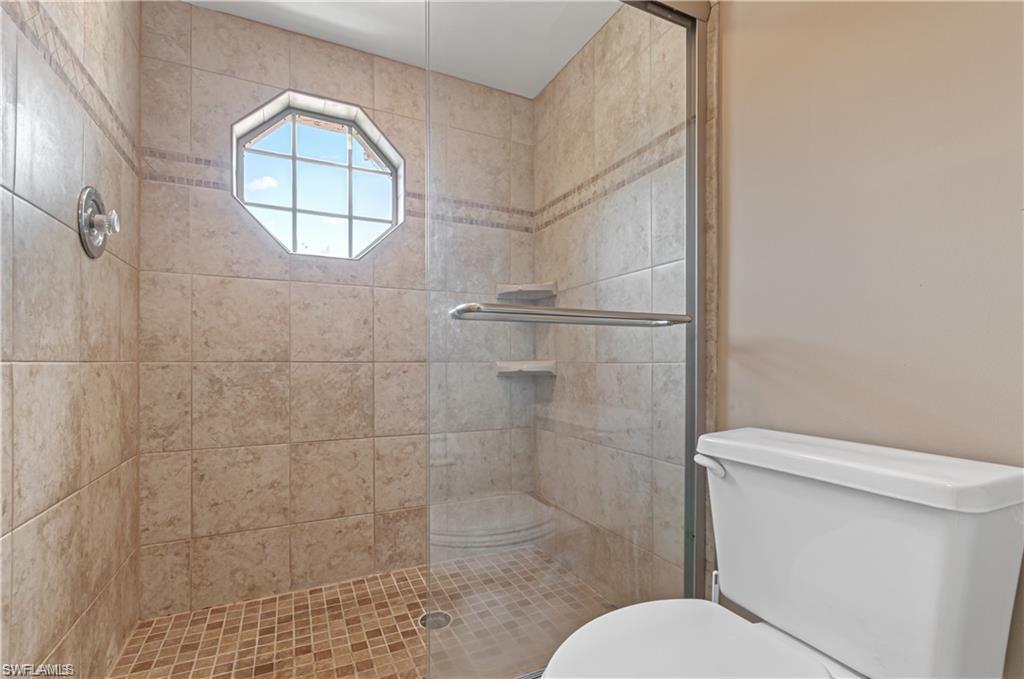 13962 Southampton Dr 4404 Property Photo 14