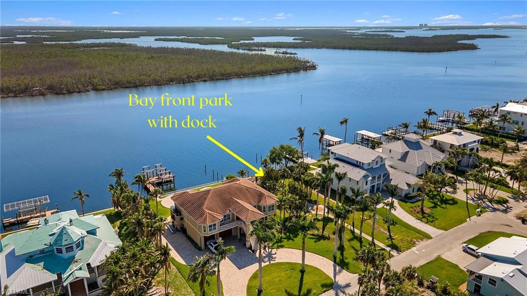 3909 Estero Blvd Property Photo 8