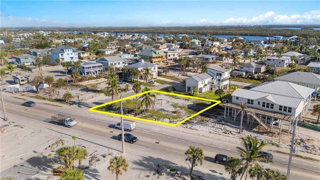 3909 Estero Blvd Property Photo 13