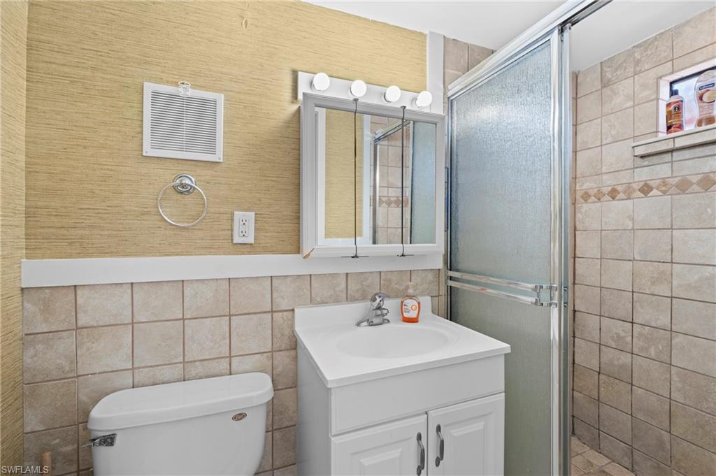 210 Miramar St Property Photo 24