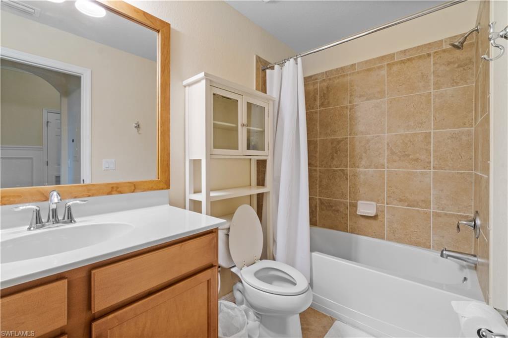 9727 Acqua Ct 436 Property Photo 16