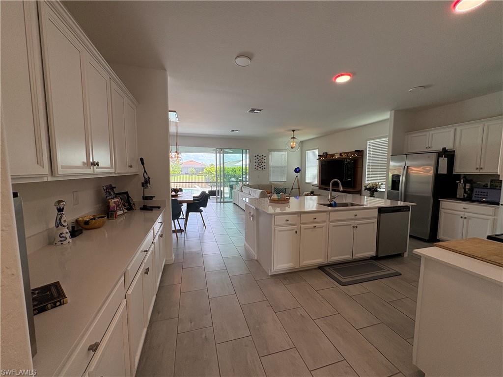 2458 Orchard St Property Photo 11